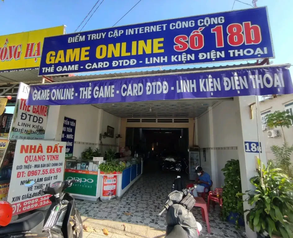 Phòng máy Game Online Số 18b