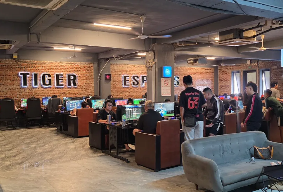 Phòng máy Tiger Esports 03 Quang Trung