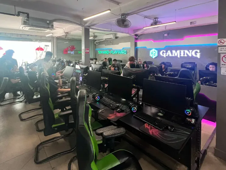 Phòng máy H2 Gaming Phố Viên