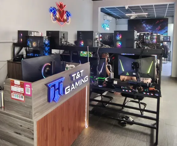 Phòng máy T&T Cyber Gaming Dương Bá Trạc