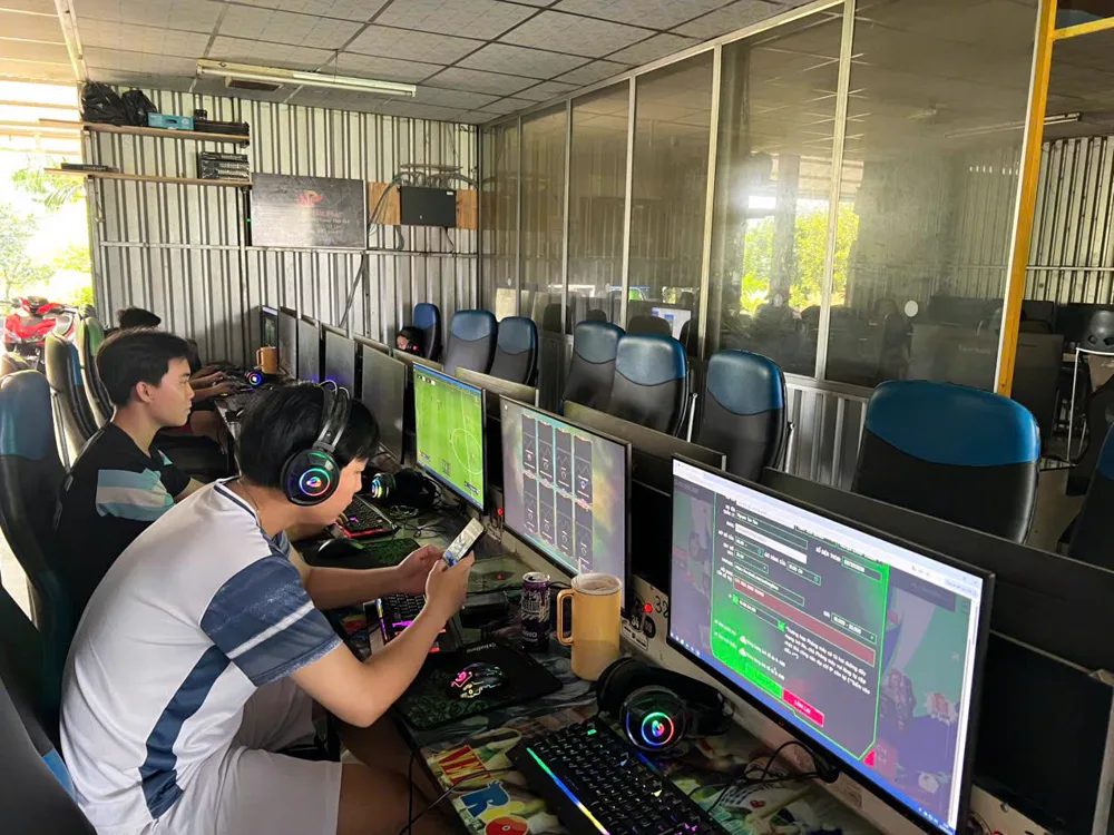 Phòng máy Internet Phuong Hoa