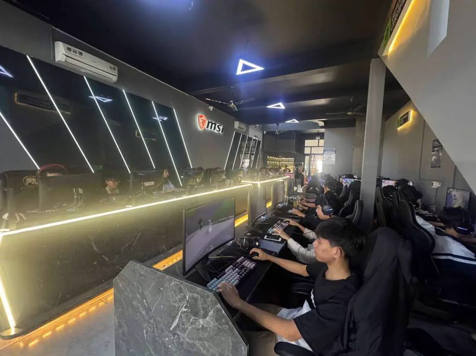 Phòng máy CT Cyber Gaming