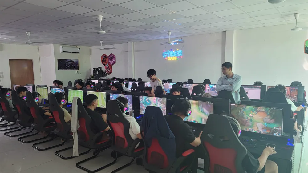Phòng máy Leon Gaming CS2