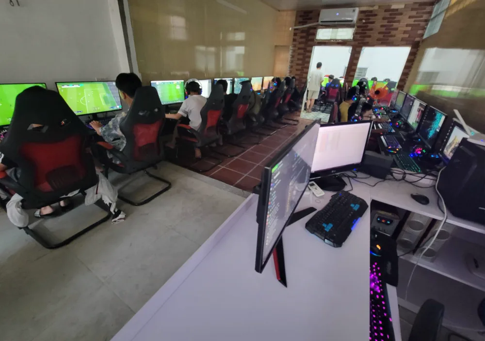 Phòng máy Leon Gaming CS1