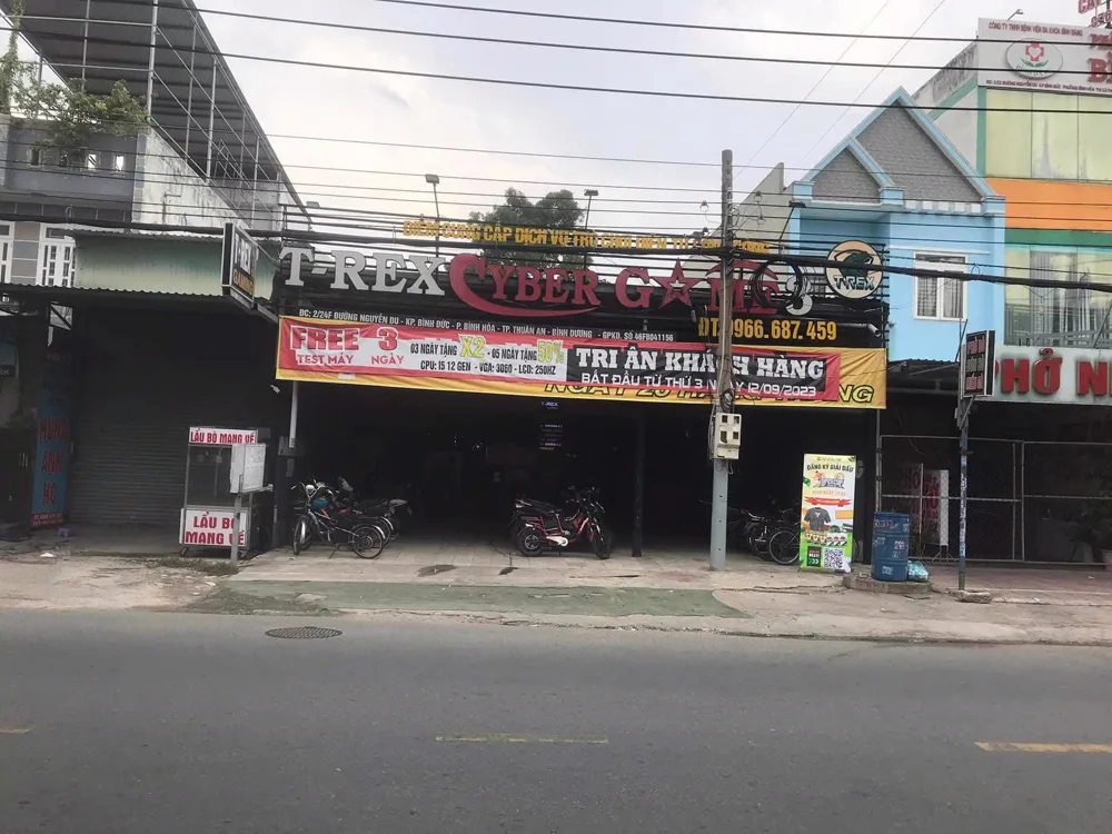Phòng máy T-Rex 3 Cyber Gaming