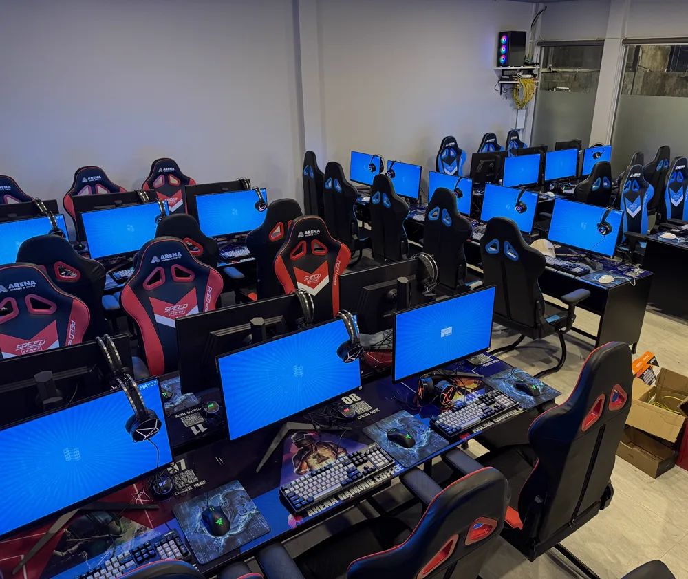 Phòng máy ARENA GAMING COFFEE