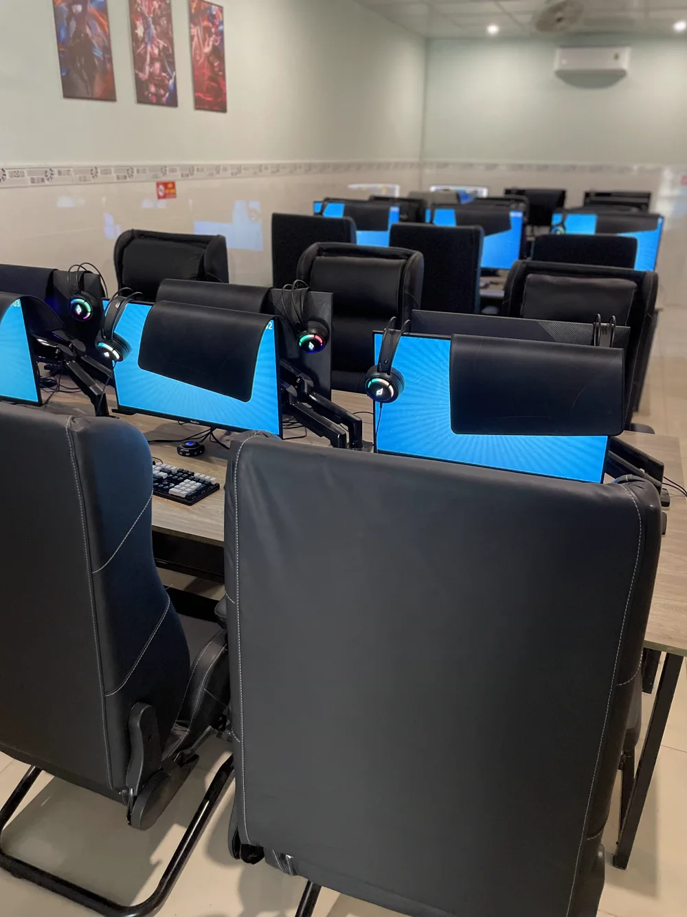 Phòng máy NETSTING PHƯỚC TỈNH