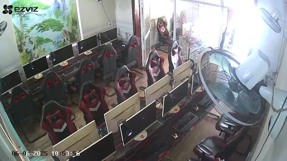Phòng máy Gaming House