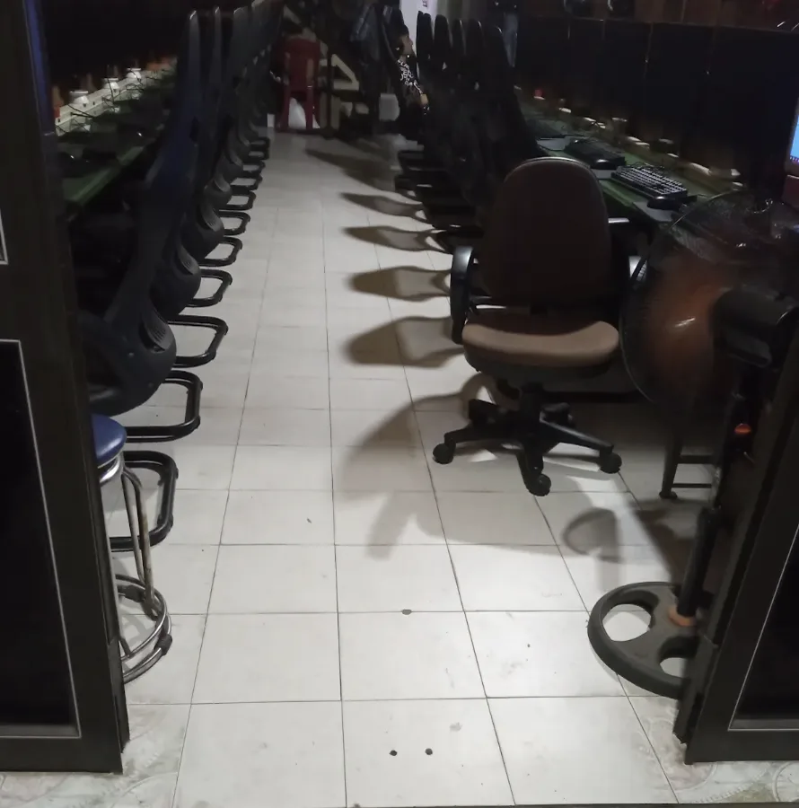 Phòng máy Net 282