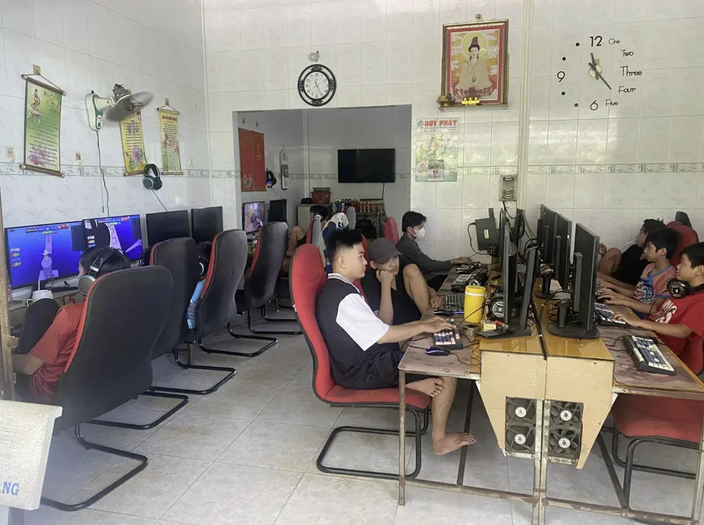 Phòng máy Internet Trung Tín