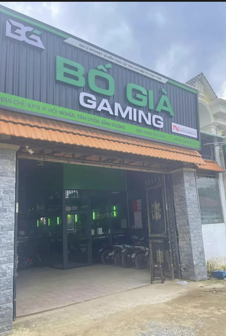 Phòng máy Net Bố Già