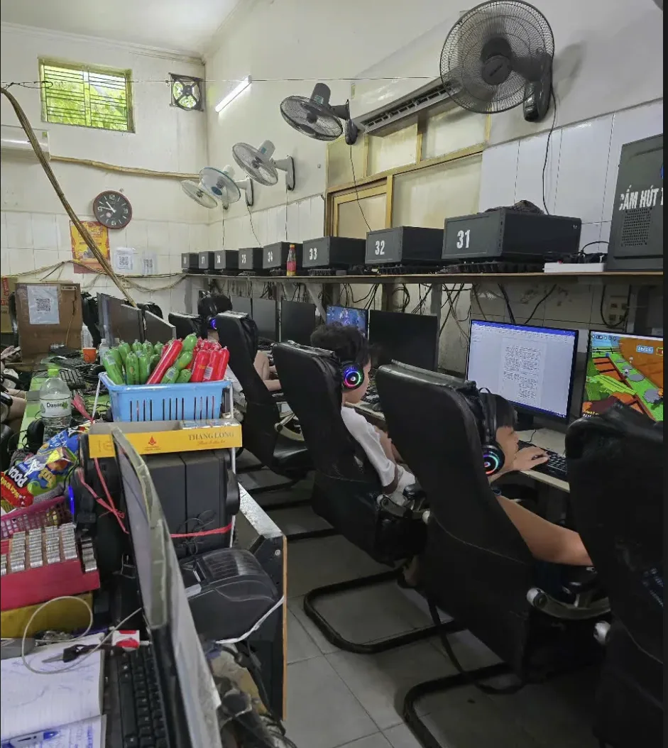 Phòng máy Game Cô Nơi