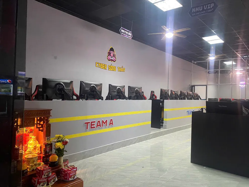 Phòng máy Cyber Sóng Thần 2
