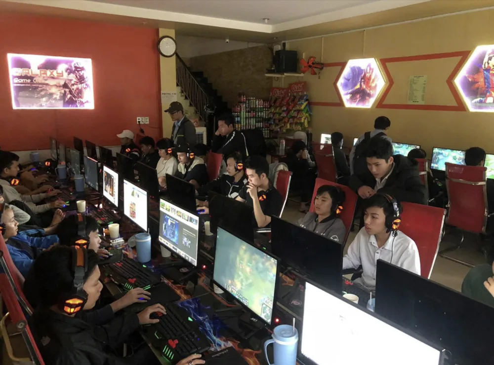 Phòng máy Galaxy Game Club Huế