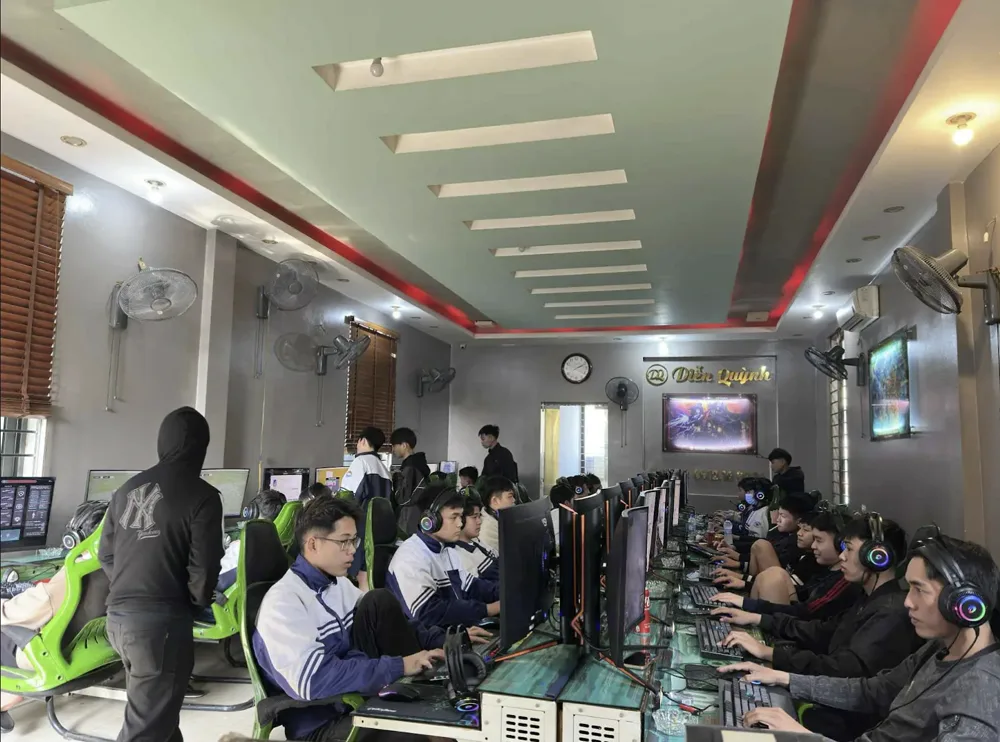 Phòng máy Net Diễn Quỳnh
