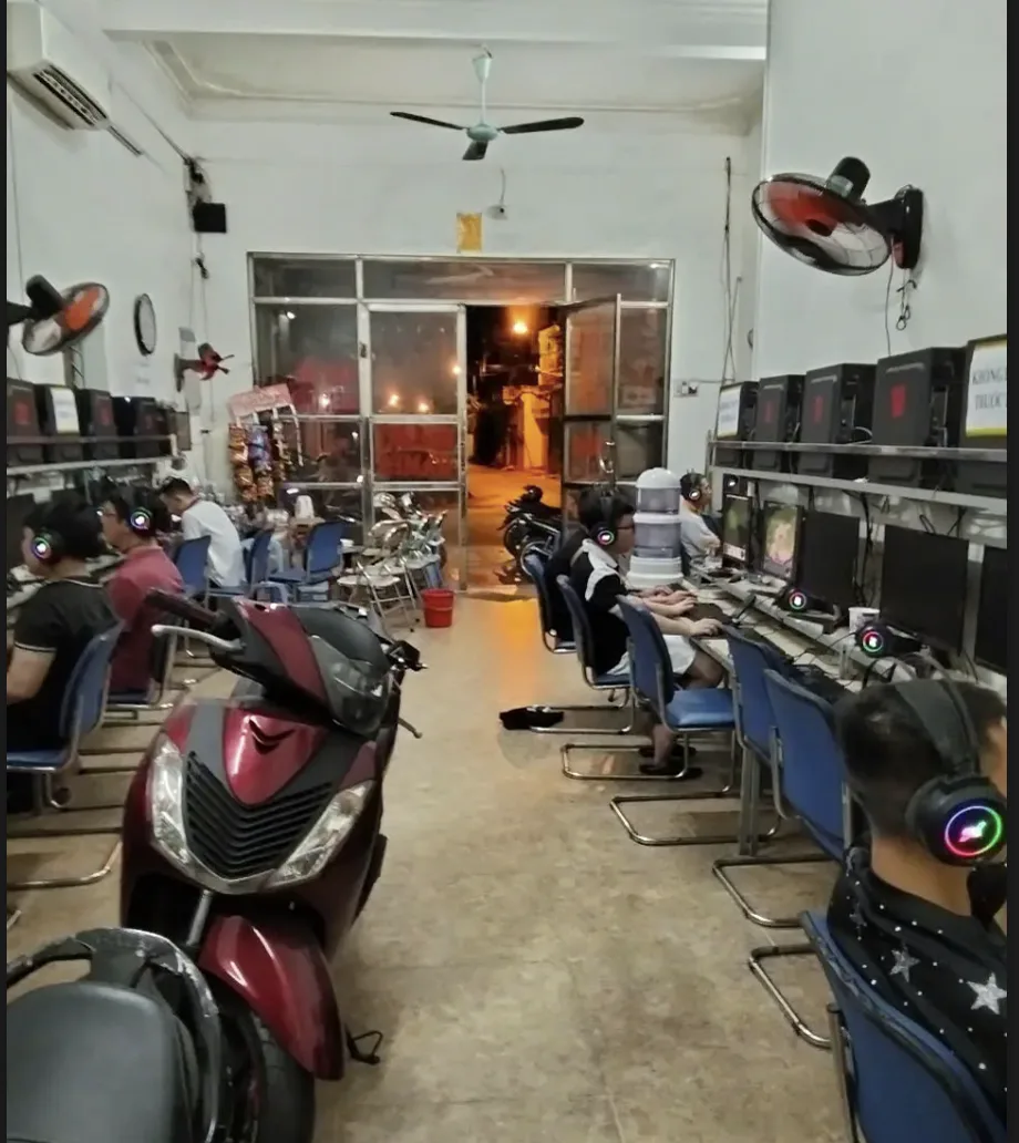 Phòng máy Điểm Truy Cập Internet Núc Hạ