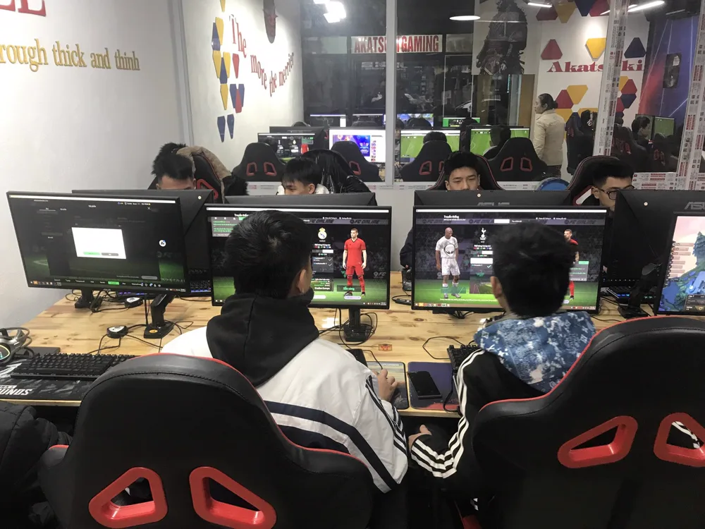 Phòng máy AKATSUKI TRƯỜNG CHINH GAMING