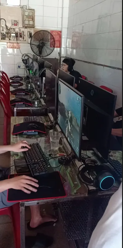 Phòng máy High Speed Game
