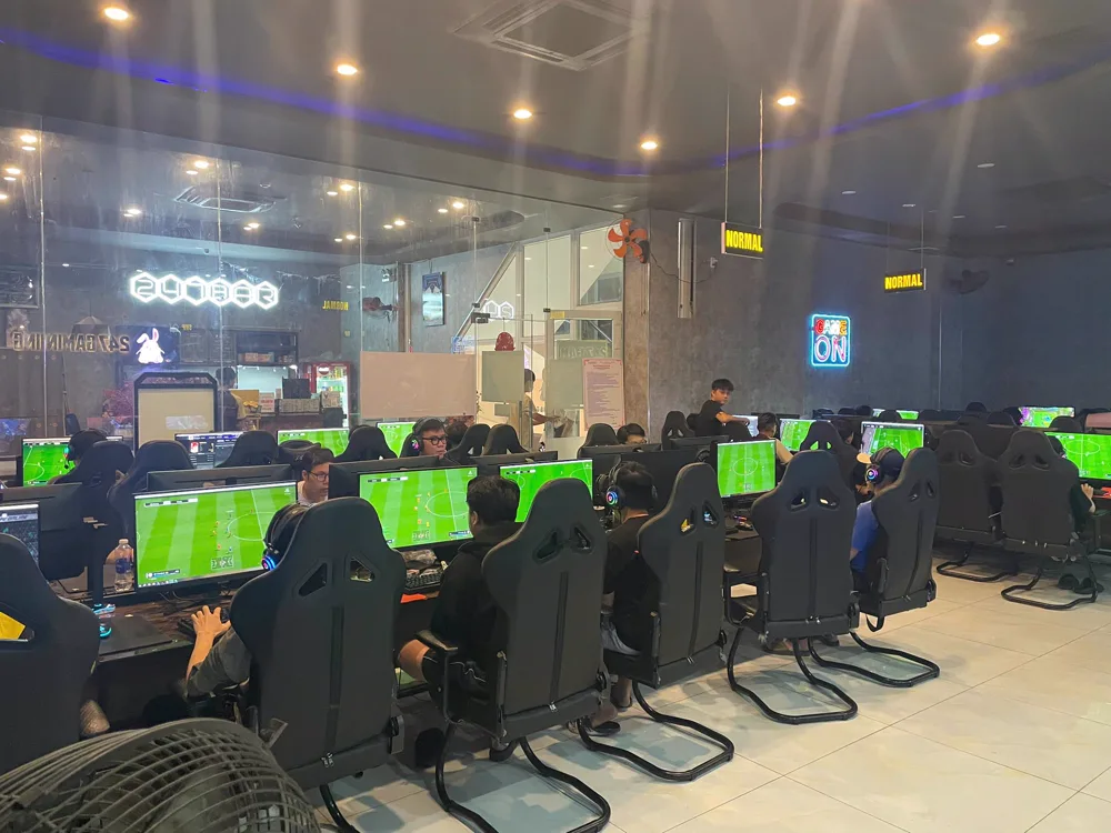Phòng máy 247 BILLIARDS & GAMING