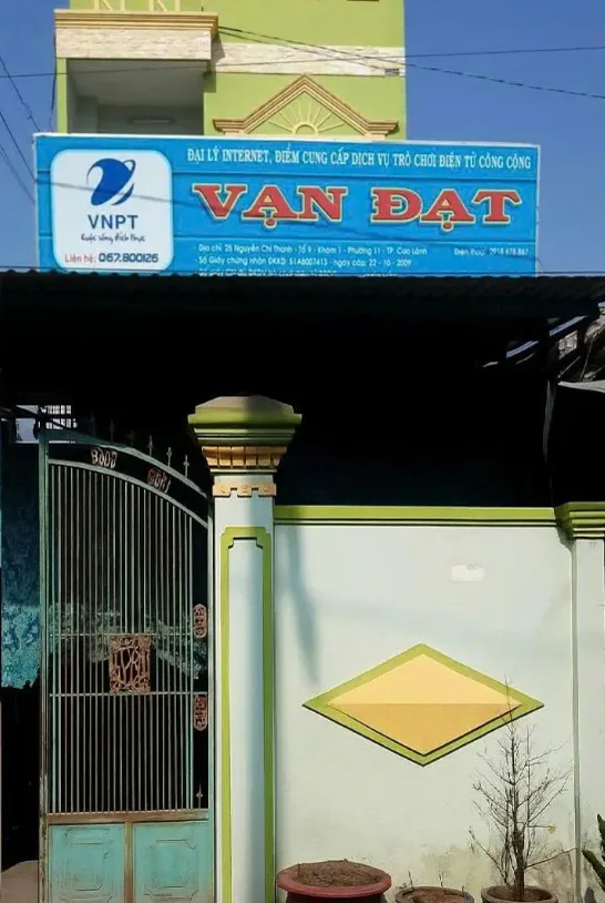 Phòng máy Net Vạn Đạt