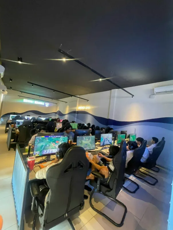 Phòng máy Blue Gaming 1
