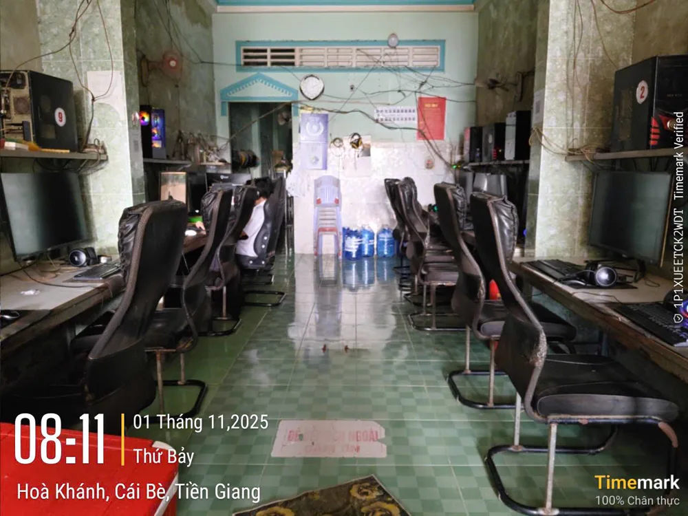 Phòng máy Chú Toàn Gaming Center
