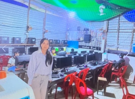Phòng máy Net Cẩm Hồng